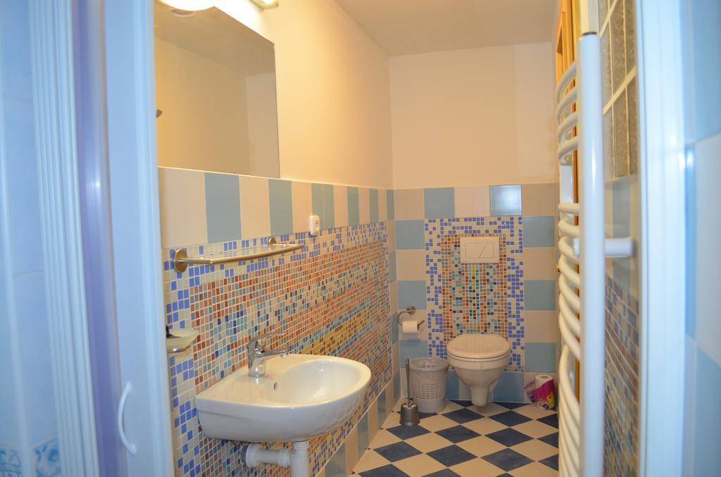 Famozclub Hotel Bakov nad Jizerou Екстериор снимка